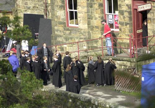 More students to fill Hogwarts on set